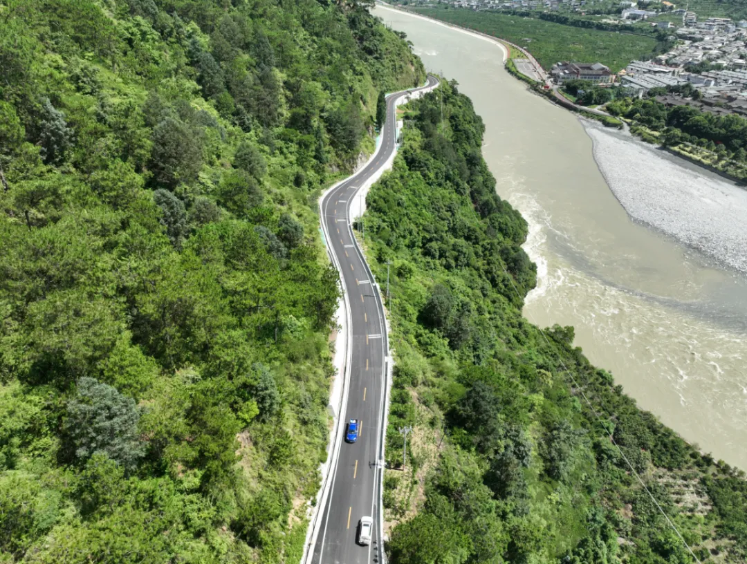 中国交通报:地震带上筑通途